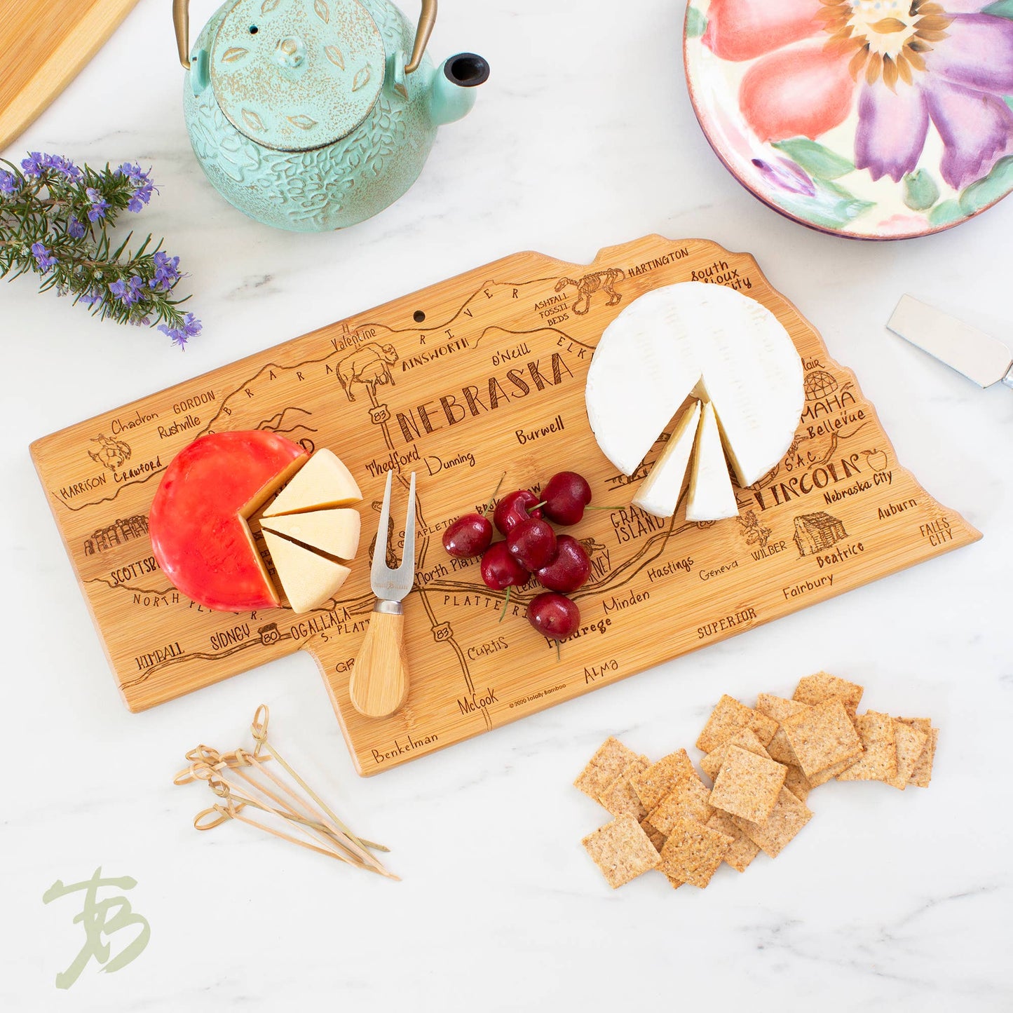 Destination Nebraska Cutting Board with Engraved Artwork