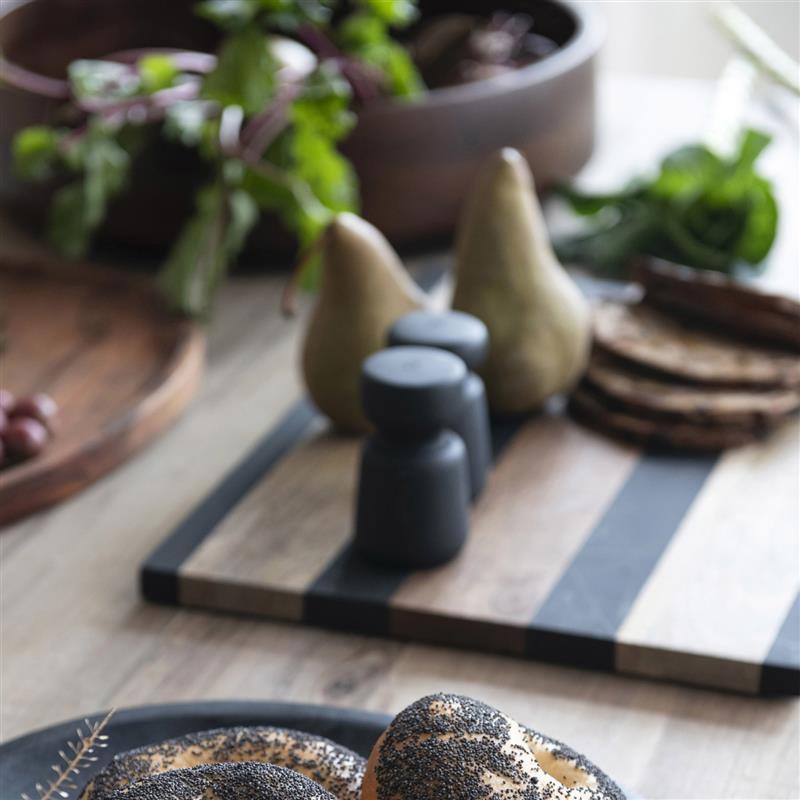 MANGO WOOD CHEESE/CUTTING BOARD WITH STRIPS